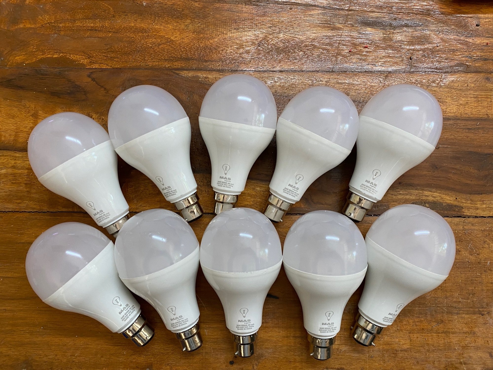LED Bulbs ایل ای ڈی بلب